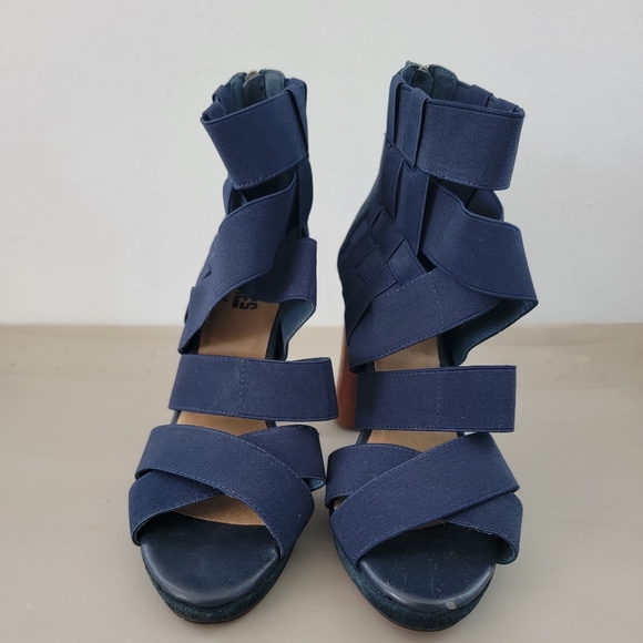 High heels - Picture 2 of 10